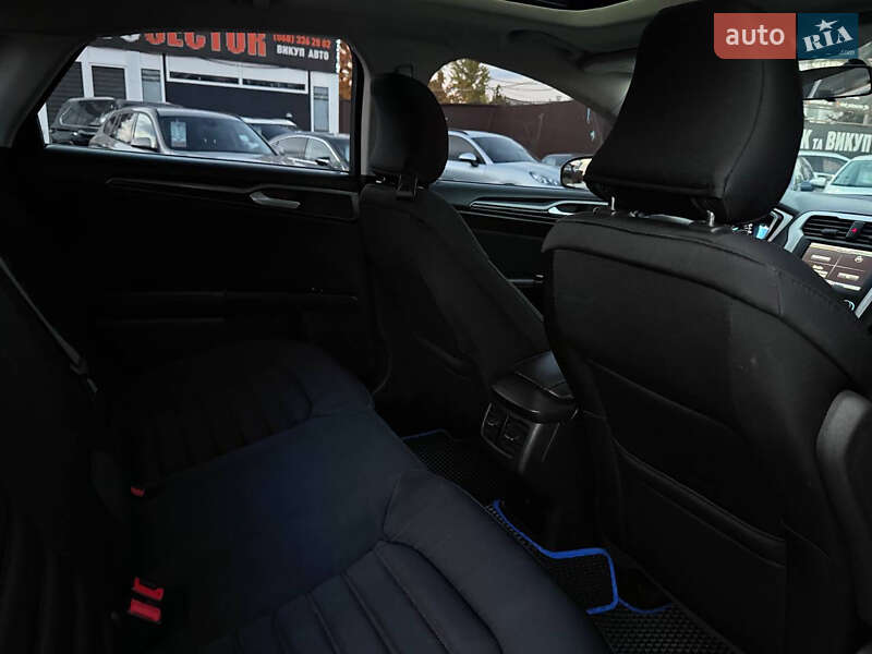 Седан Ford Fusion 2016 в Харкові