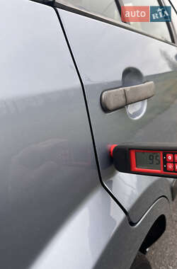 Хэтчбек Ford Fusion 2006 в 