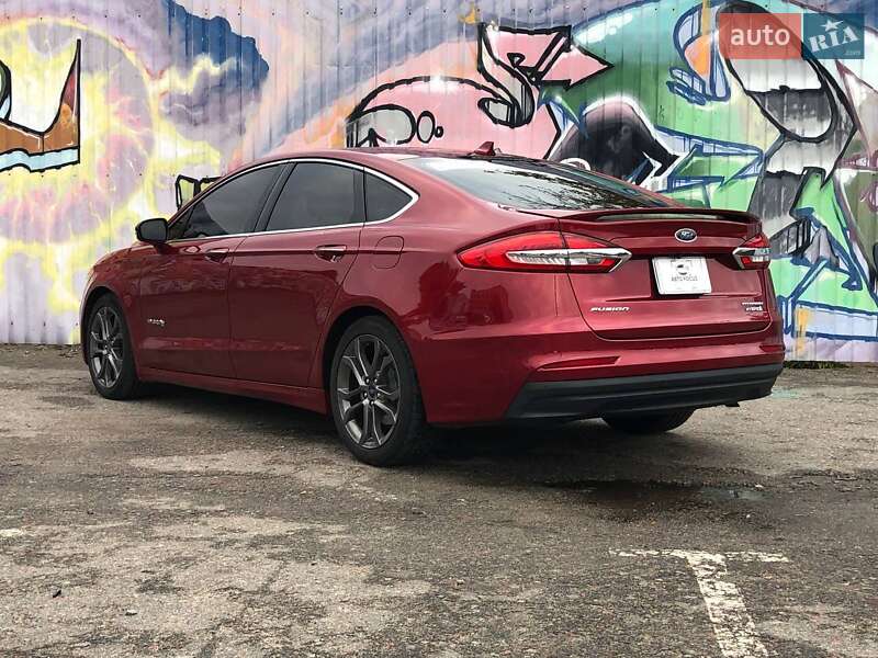 Седан Ford Fusion 2019 в Киеве