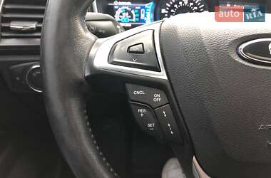 Седан Ford Fusion 2019 в 
