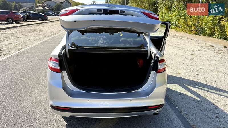 Седан Ford Fusion 2014 в Днепре