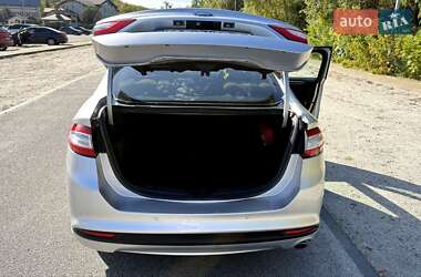 Седан Ford Fusion 2014 в 