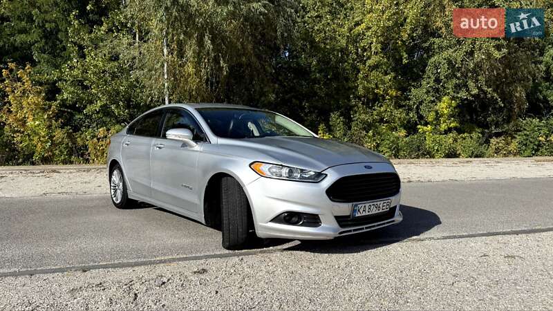 Седан Ford Fusion 2014 в Днепре