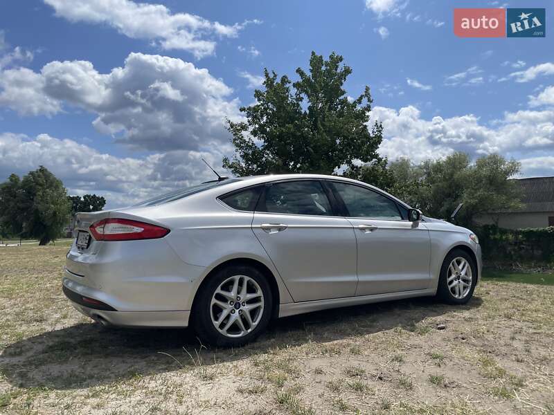 Седан Ford Fusion 2014 в Киеве фото 4 Седан Ford Fusion 2014 в Киеве