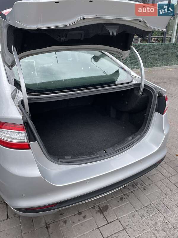 Седан Ford Fusion 2014 в Киеве фото 8 Седан Ford Fusion 2014 в Киеве
