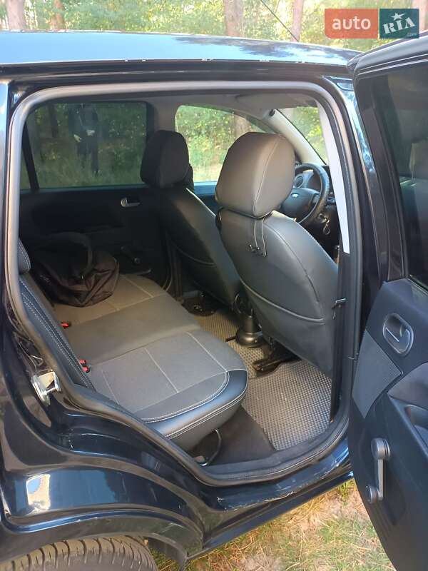 Хетчбек Ford Fusion 2010 в Ірпені