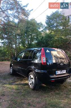 Хетчбек Ford Fusion 2010 в 