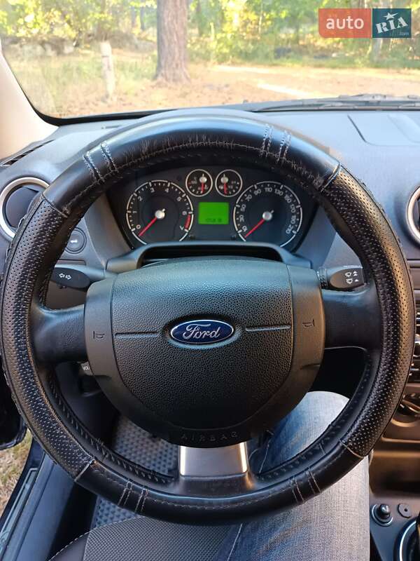 Хетчбек Ford Fusion 2010 в Ірпені