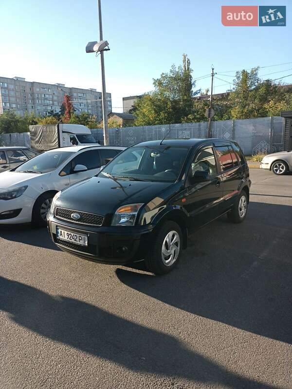 Хетчбек Ford Fusion 2010 в Ірпені