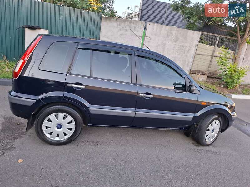 Хэтчбек Ford Fusion 2007 в Киеве