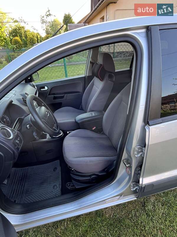 Хэтчбек Ford Fusion 2007 в Ивано-Франковске фото 27 Хэтчбек Ford Fusion 2007 в Ивано-Франковске