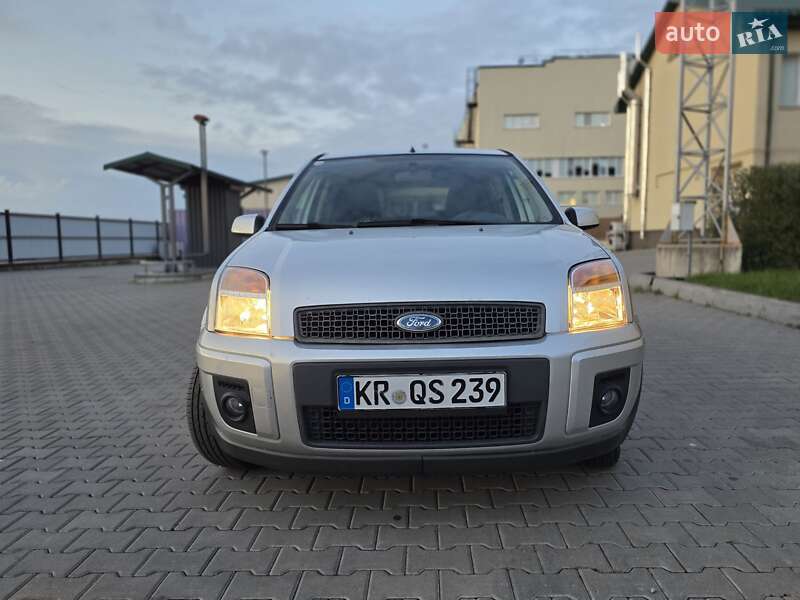 Хэтчбек Ford Fusion 2008 в Луцке