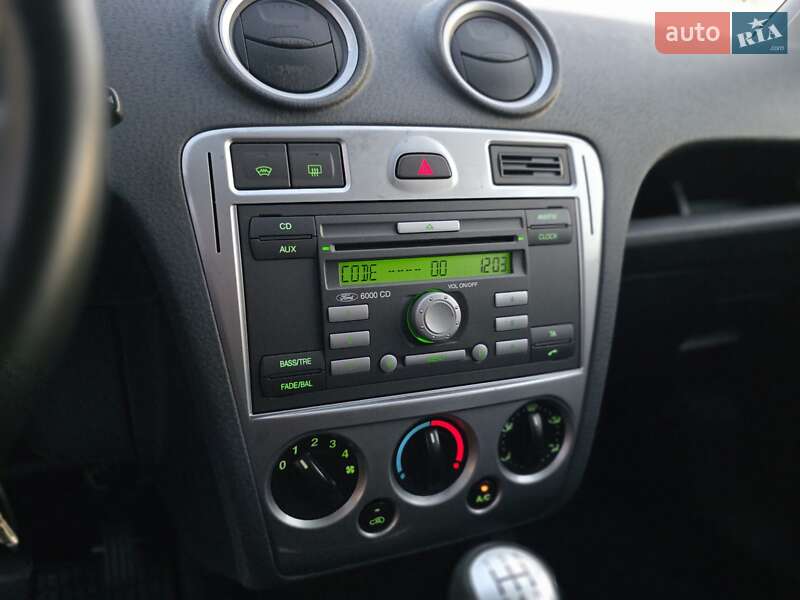 Хэтчбек Ford Fusion 2008 в Луцке