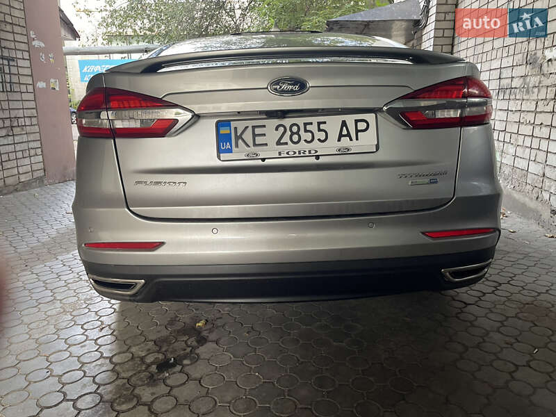 Седан Ford Fusion 2019 в Днепре