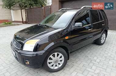 Хэтчбек Ford Fusion 2011 в 