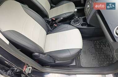 Хэтчбек Ford Fusion 2011 в 