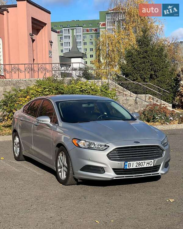 Седан Ford Fusion 2015 в Львове