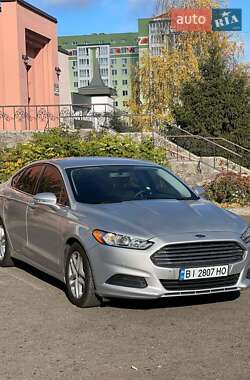 Седан Ford Fusion 2015 в 