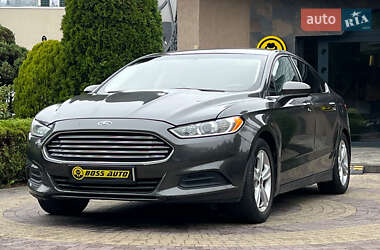 Седан Ford Fusion 2015 в 