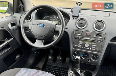 Хетчбек Ford Fusion 2007 в 