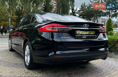 Седан Ford Fusion 2018 в 