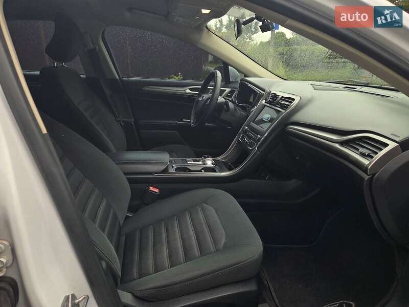 Седан Ford Fusion 2017 в Києві