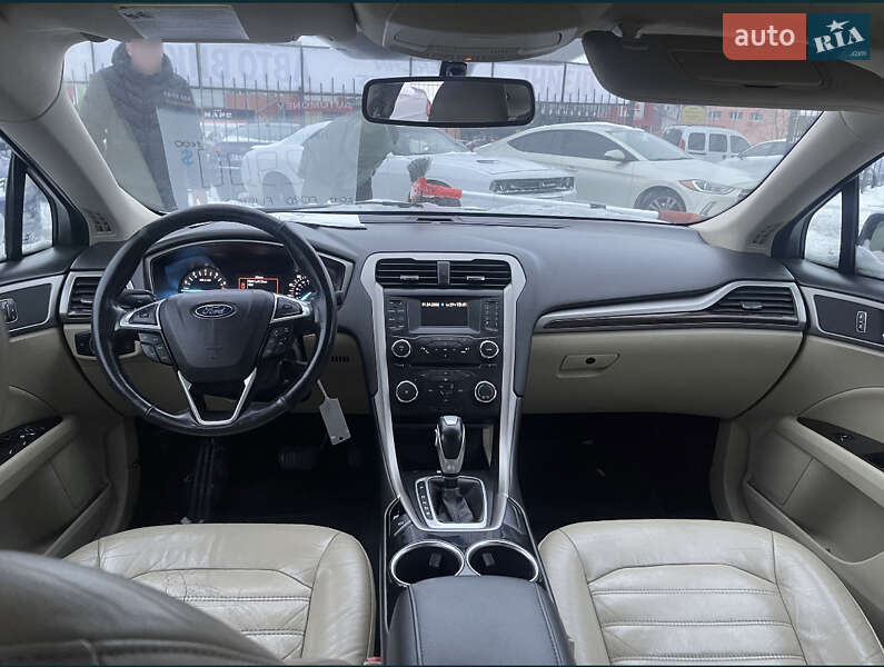 Седан Ford Fusion 2013 в Одесі