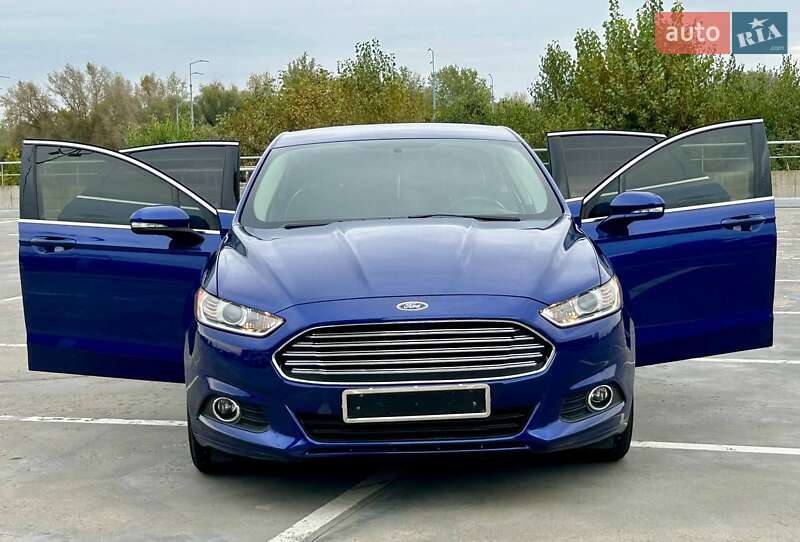 Седан Ford Fusion 2016 в Києві