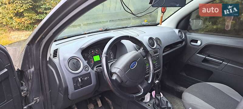 Хетчбек Ford Fusion 2008 в Долині