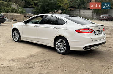 Седан Ford Fusion 2014 в 