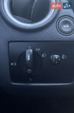 Хетчбек Ford Fusion 2012 в 