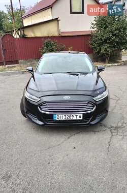 Седан Ford Fusion 2013 в 