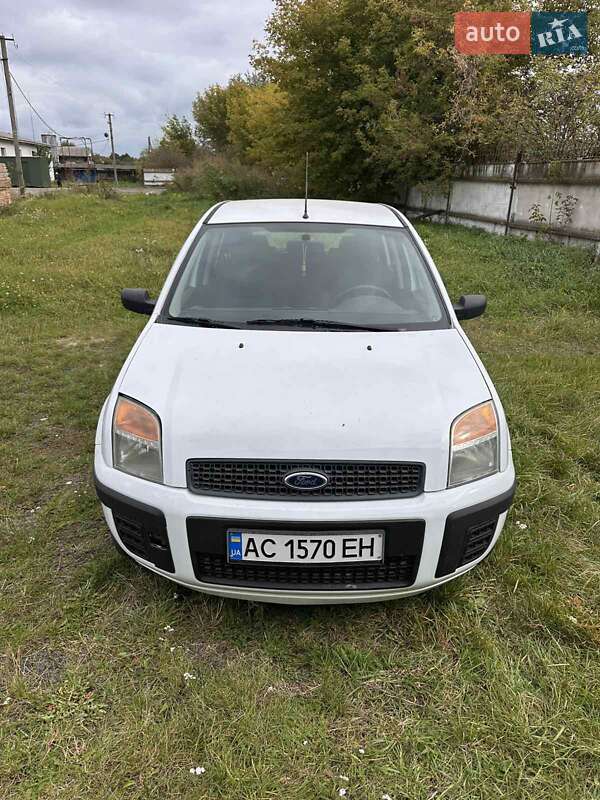 Хетчбек Ford Fusion 2009 в Луцьку