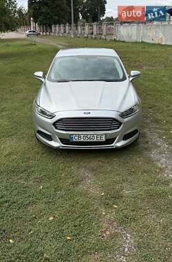 Седан Ford Fusion 2015 в 