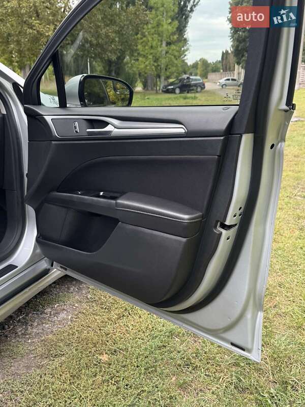 Седан Ford Fusion 2015 в Нежине