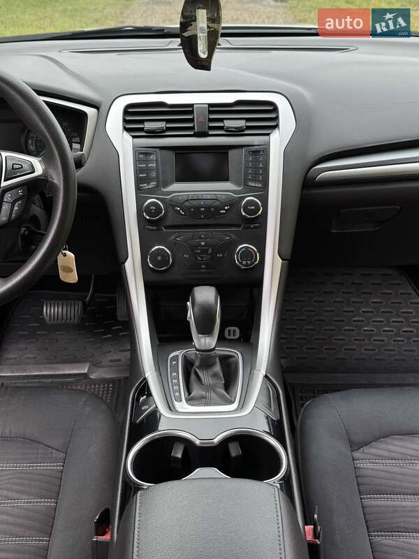 Седан Ford Fusion 2015 в Нежине