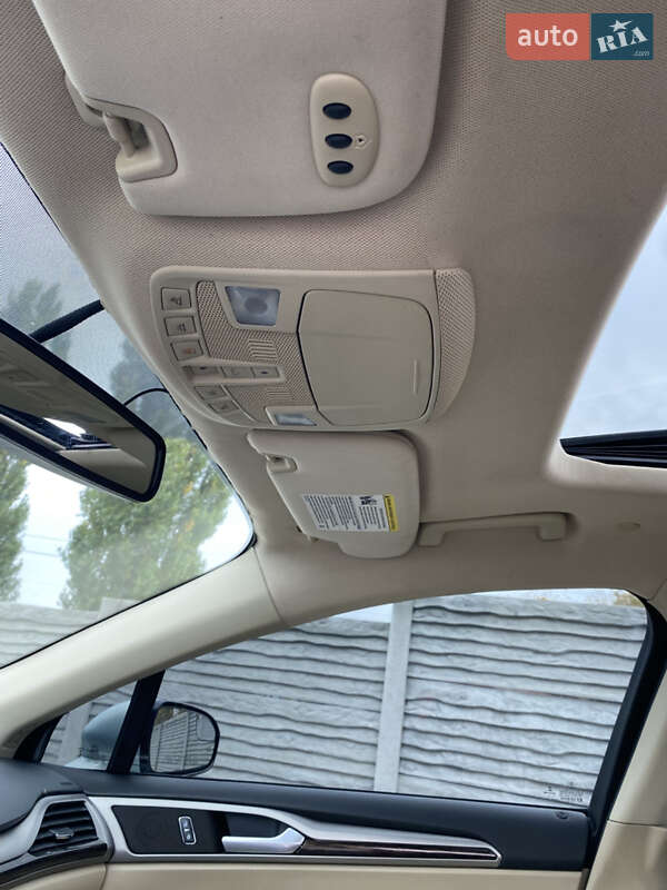 Седан Ford Fusion 2014 в Тернополі