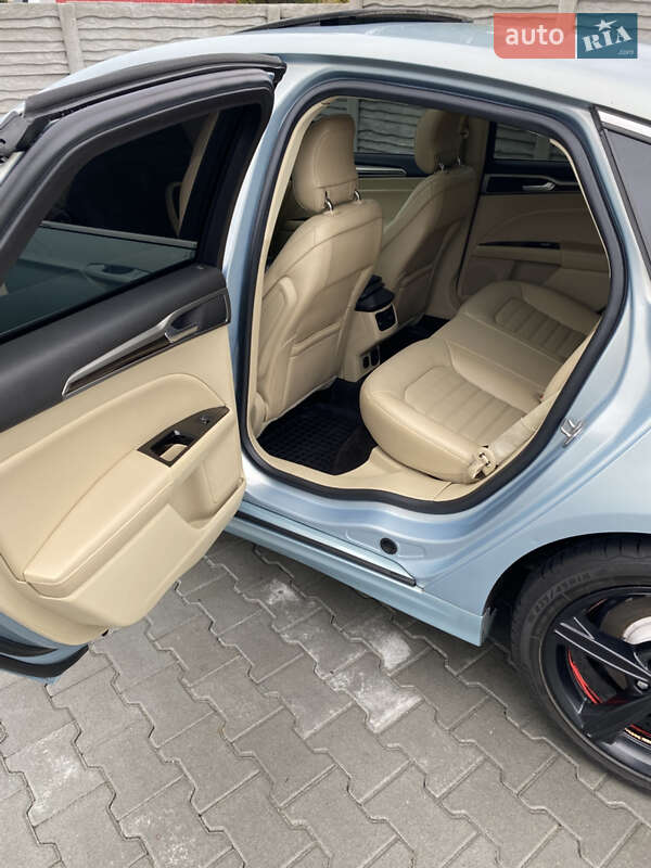 Седан Ford Fusion 2014 в Тернополі