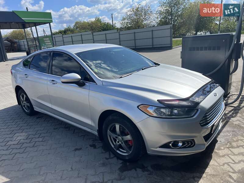 Седан Ford Fusion 2014 в Виннице