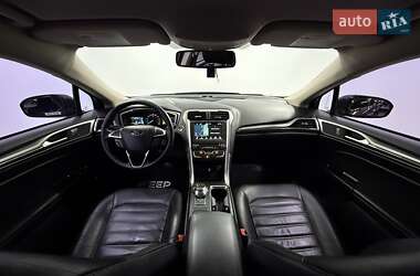 Седан Ford Fusion 2017 в 