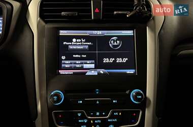 Седан Ford Fusion 2016 в 