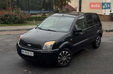 Хэтчбек Ford Fusion 2006 в 
