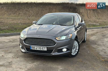 Седан Ford Fusion 2013 в 