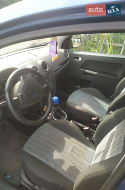 Хэтчбек Ford Fusion 2008 в 