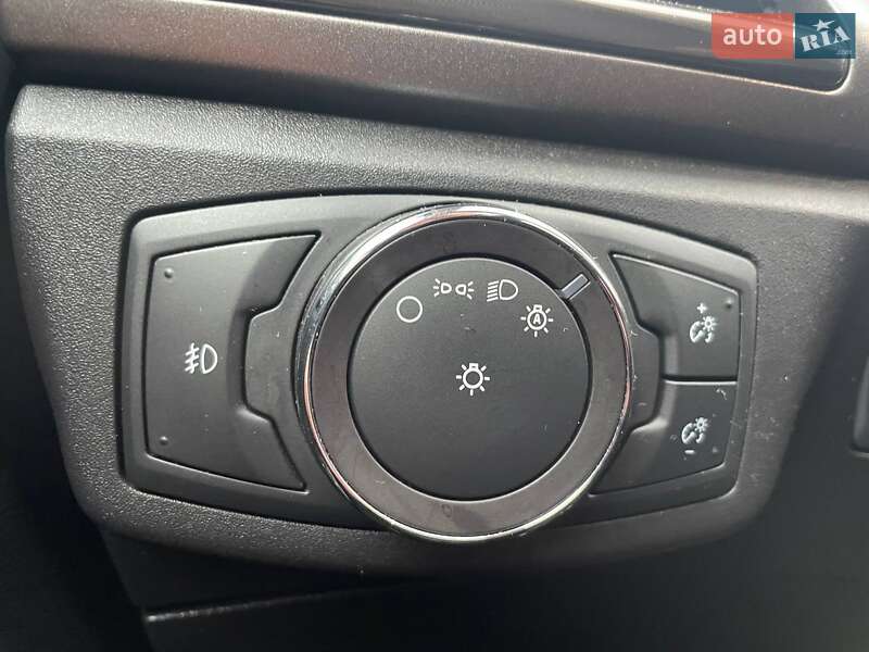 Седан Ford Fusion 2016 в Киеве фото 19 Седан Ford Fusion 2016 в Киеве