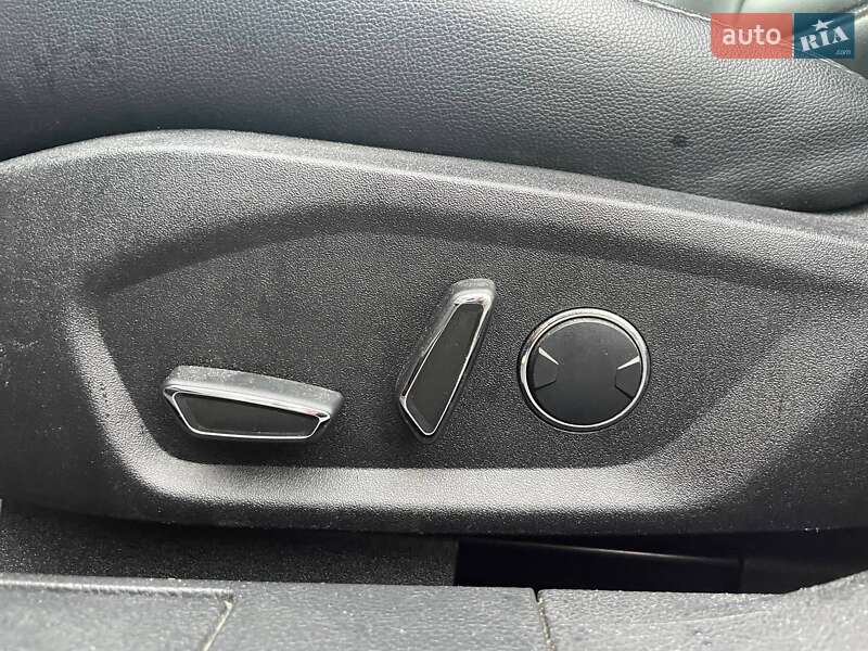 Седан Ford Fusion 2016 в Киеве фото 18 Седан Ford Fusion 2016 в Киеве