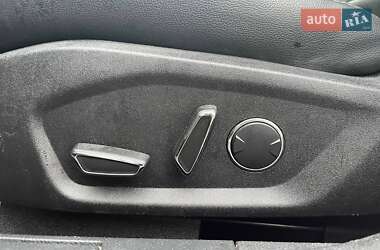 Седан Ford Fusion 2016 в 