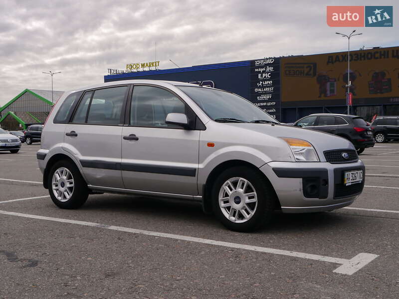 Хетчбек Ford Fusion 2008 в Києві