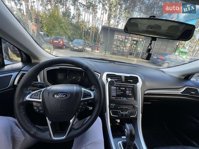 Седан Ford Fusion 2015 в Ирпене