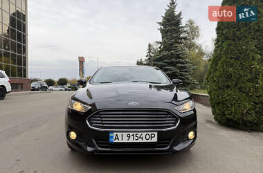 Седан Ford Fusion 2015 в 
